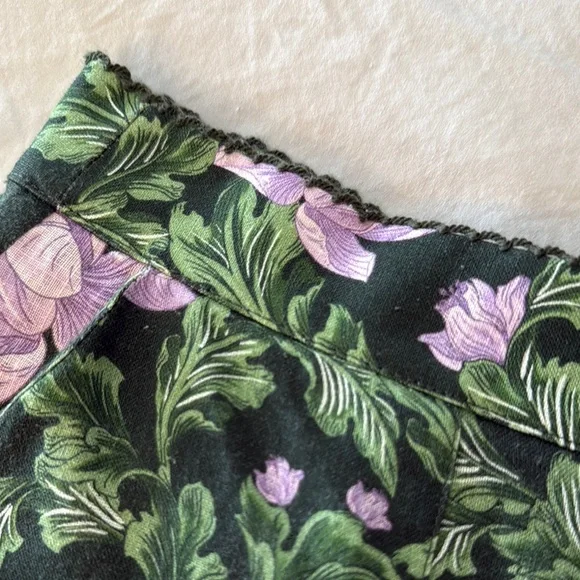 Agua by Agua Bandita Linen Shorts - Picture 4 of 6